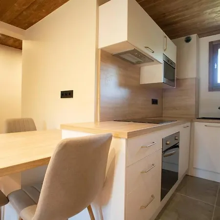 Cosy Rez-de-jardin Demi-Quartier